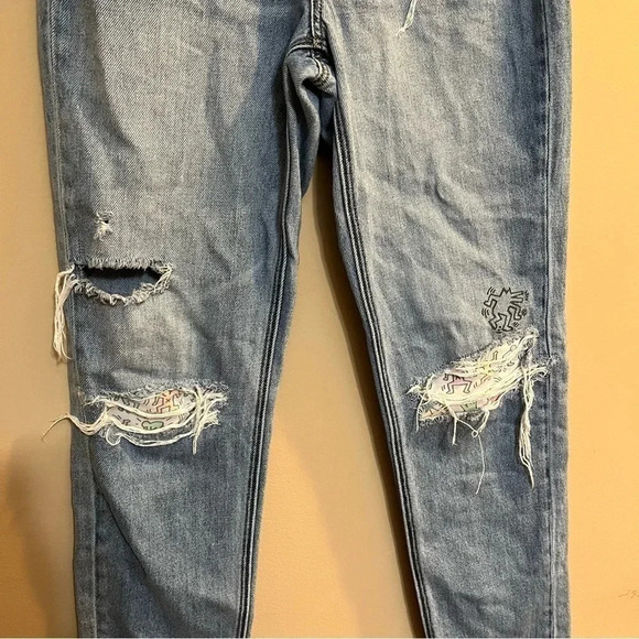 American Eagle AE X Keith Haring RARE Distressed Ripped MOM Jeans Light Wash 0 - Picture 3 of 13
